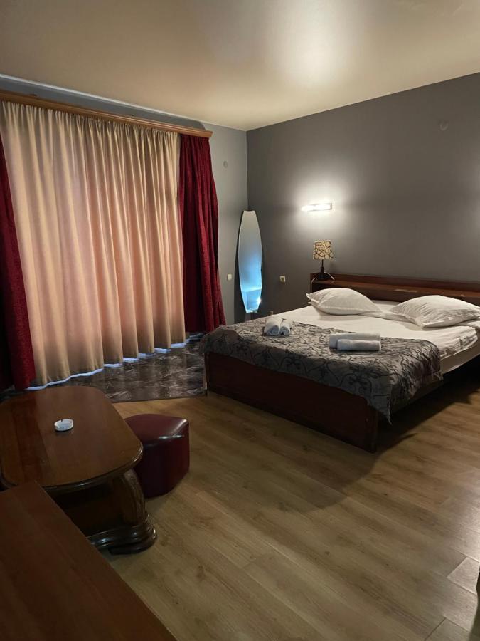 Hotel Era Тбилиси Экстерьер фото