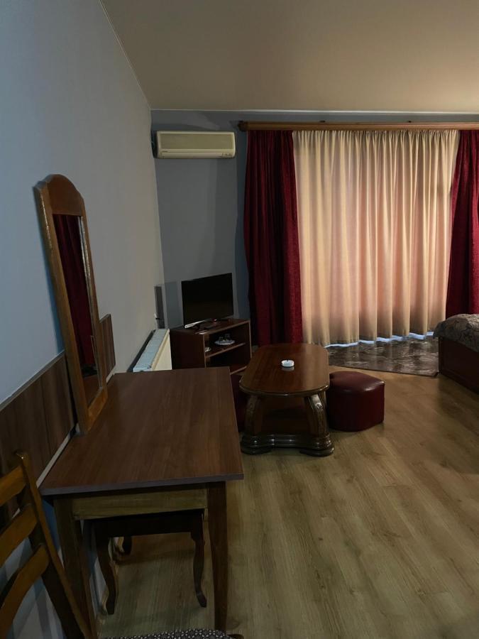 Hotel Era Тбилиси Экстерьер фото
